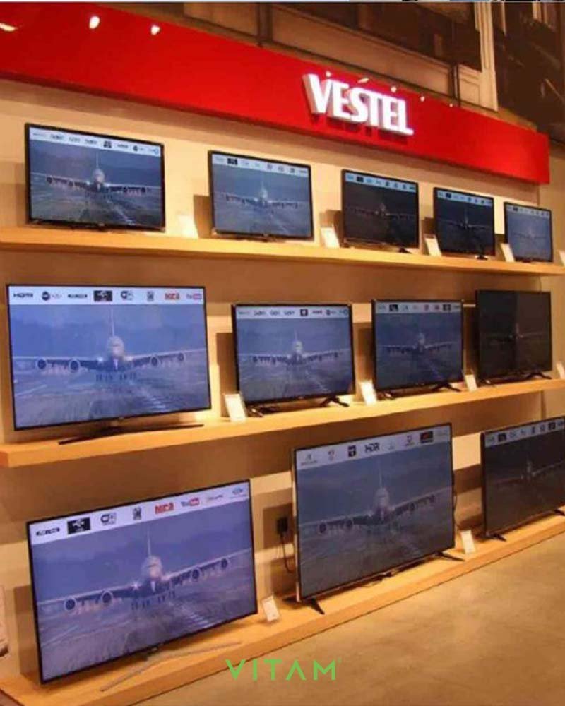 VITAM VISUALS — Showcase and Product Stands
